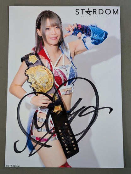 ★IWGP★ Mayu Iwatani  hand signed autograph Stardom Pro-Photo  (A-9)