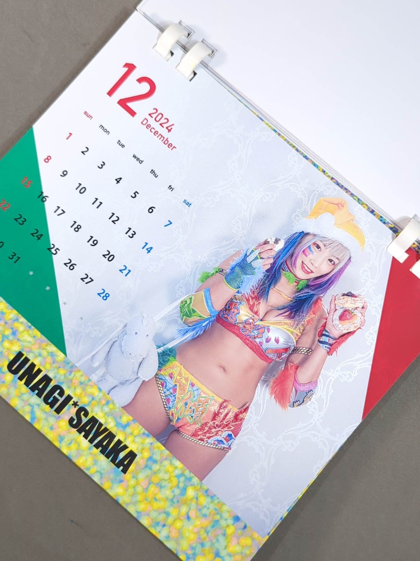 ウナギ・サヤカ 2024年 卓上カレンダー