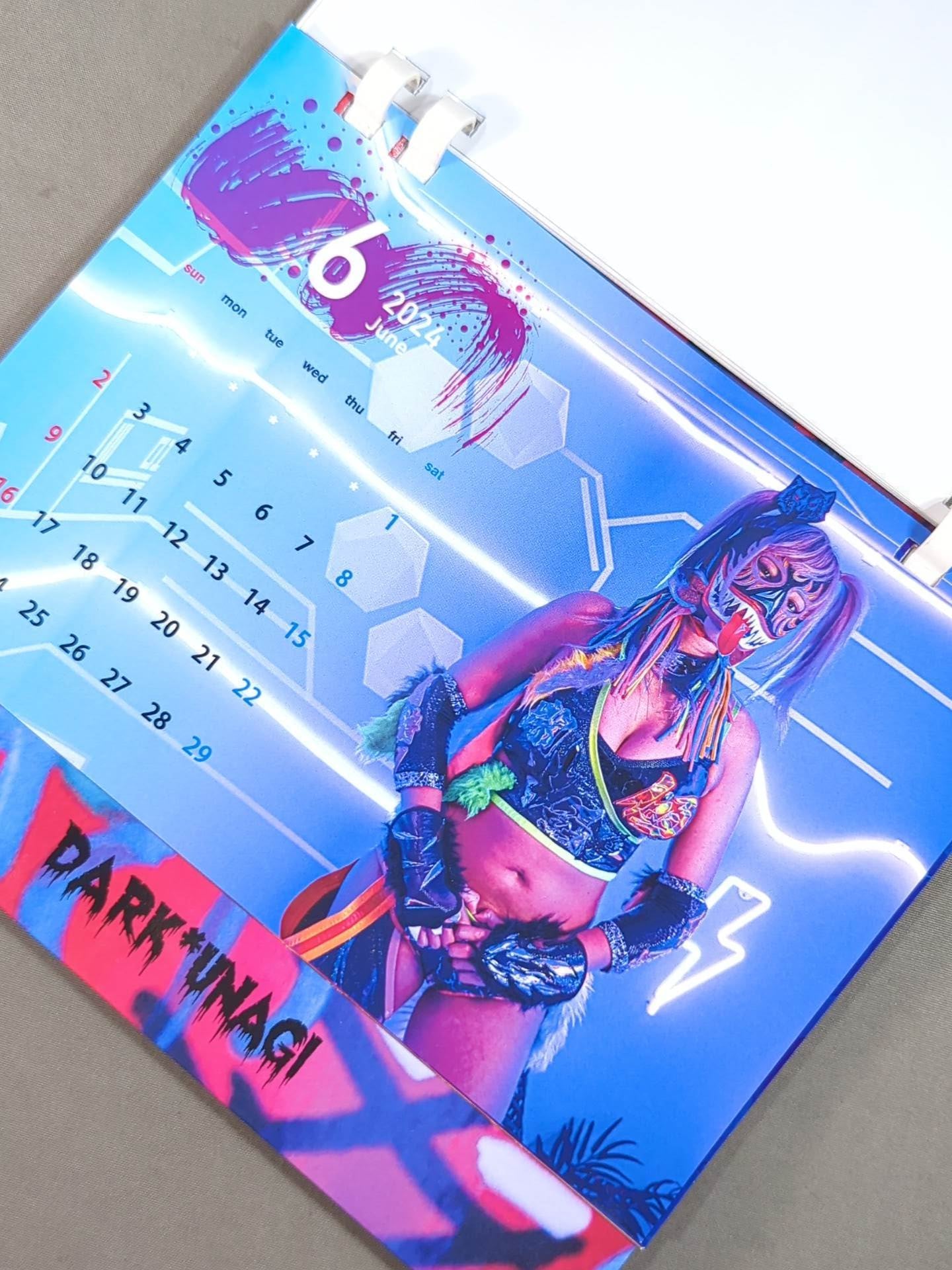 ダーク・ウナギ 2024年 卓上カレンダー