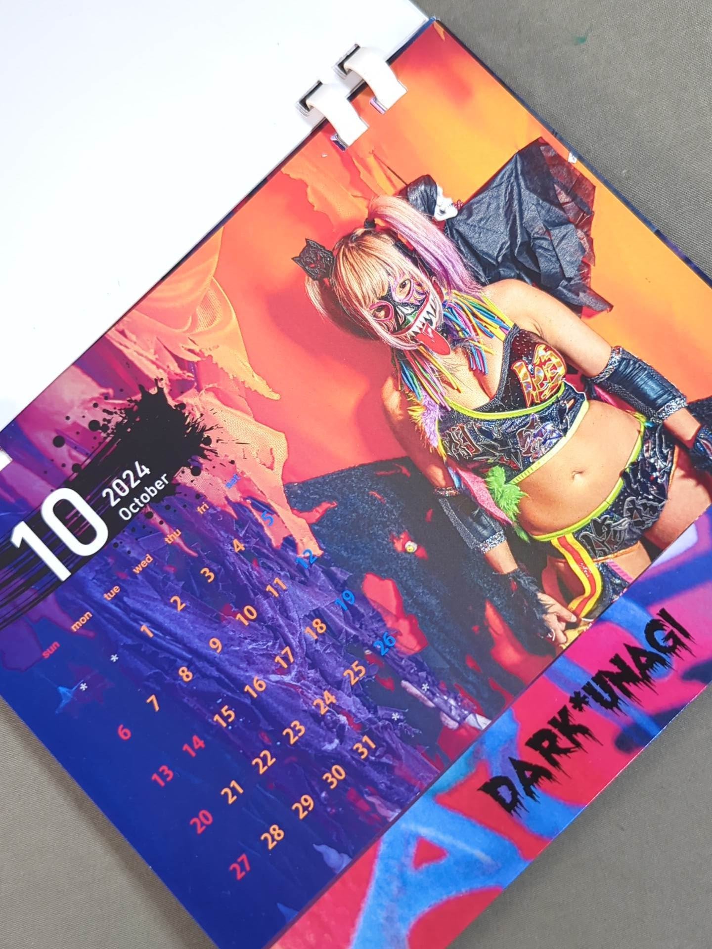 ダーク・ウナギ 2024年 卓上カレンダー