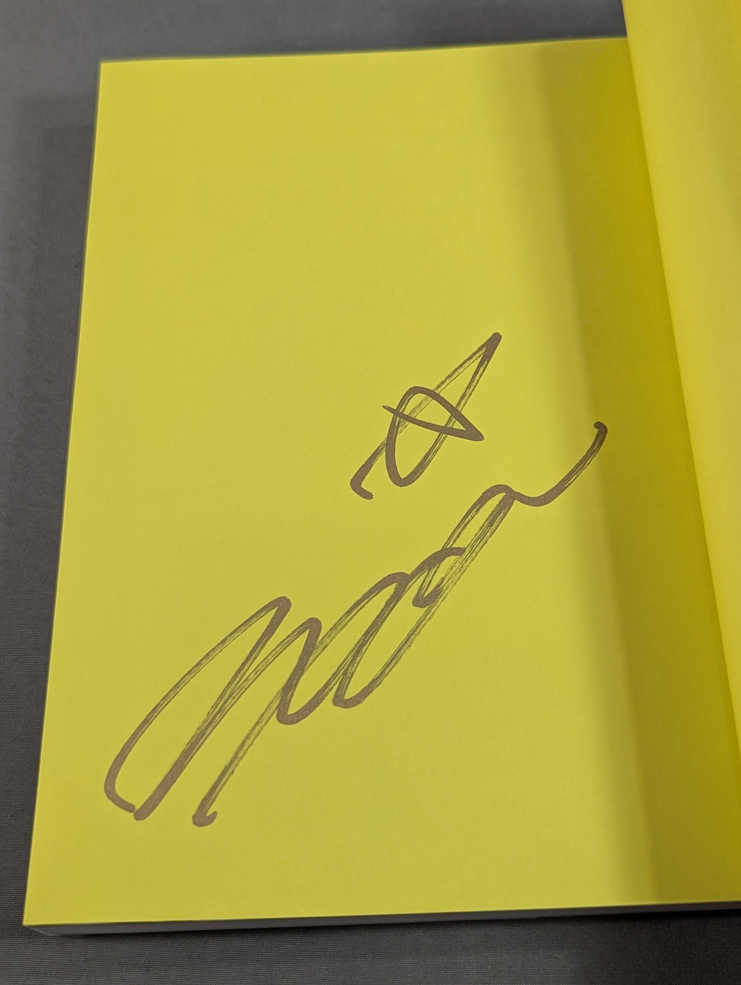 【hand signed autograph】 NATSUPOI  Photo Essay 29/30 (Nikyu Sanzero)