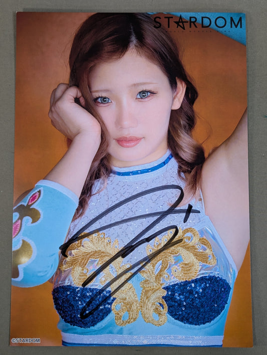 Miyu Amasaki  hand signed autograph  Starda Pro-Photo  (I-6)