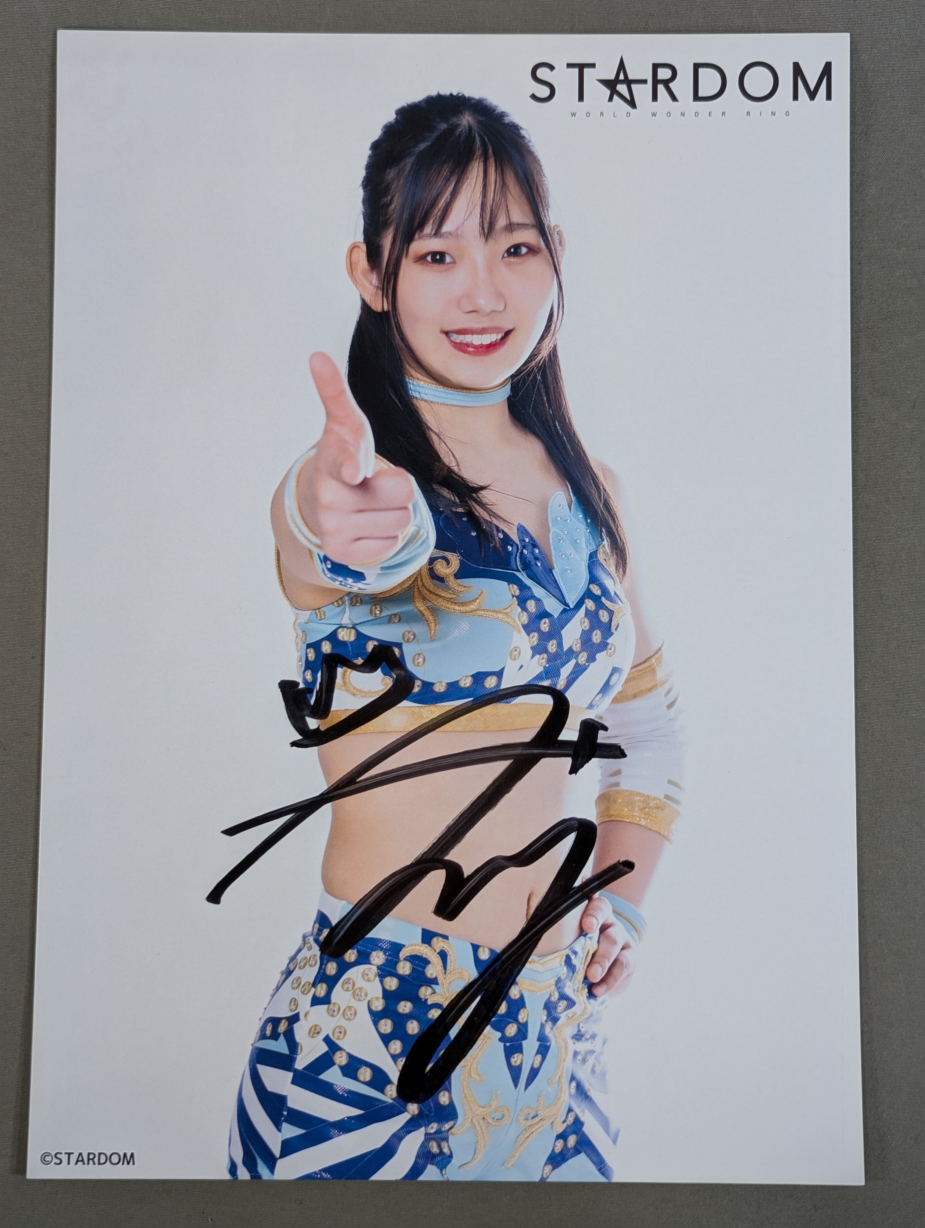 女子プロレス　スターダム　直筆サイン入りポートレート　AZM SLK 天咲光由 天咲光由 直筆サイン入り スターダムポートレート(J-1) – 闘道館