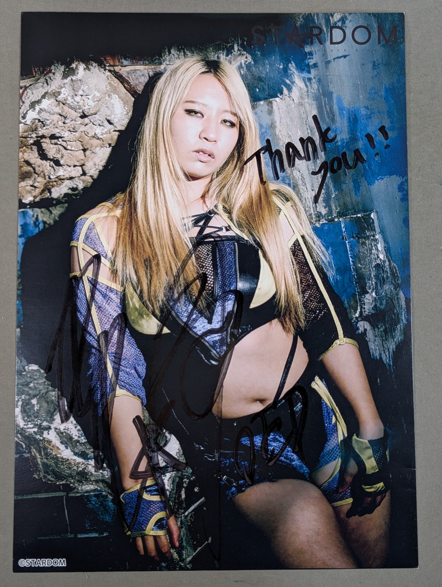 Momo Watanabe  hand signed autograph  Starda Pro-Photo  (K-1)