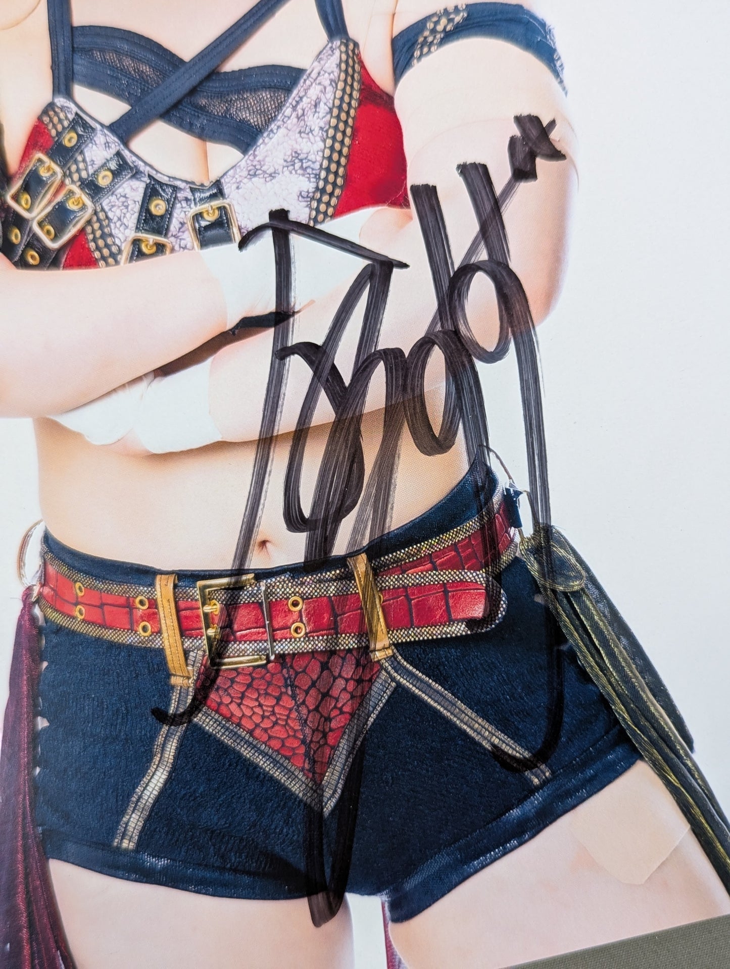 Suzu Suzuki  hand signed autograph  Starda Pro-Photo (A-5)
