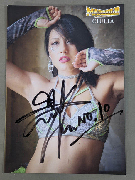 Giulia  hand signed autograph Pro-Photo (A-1)