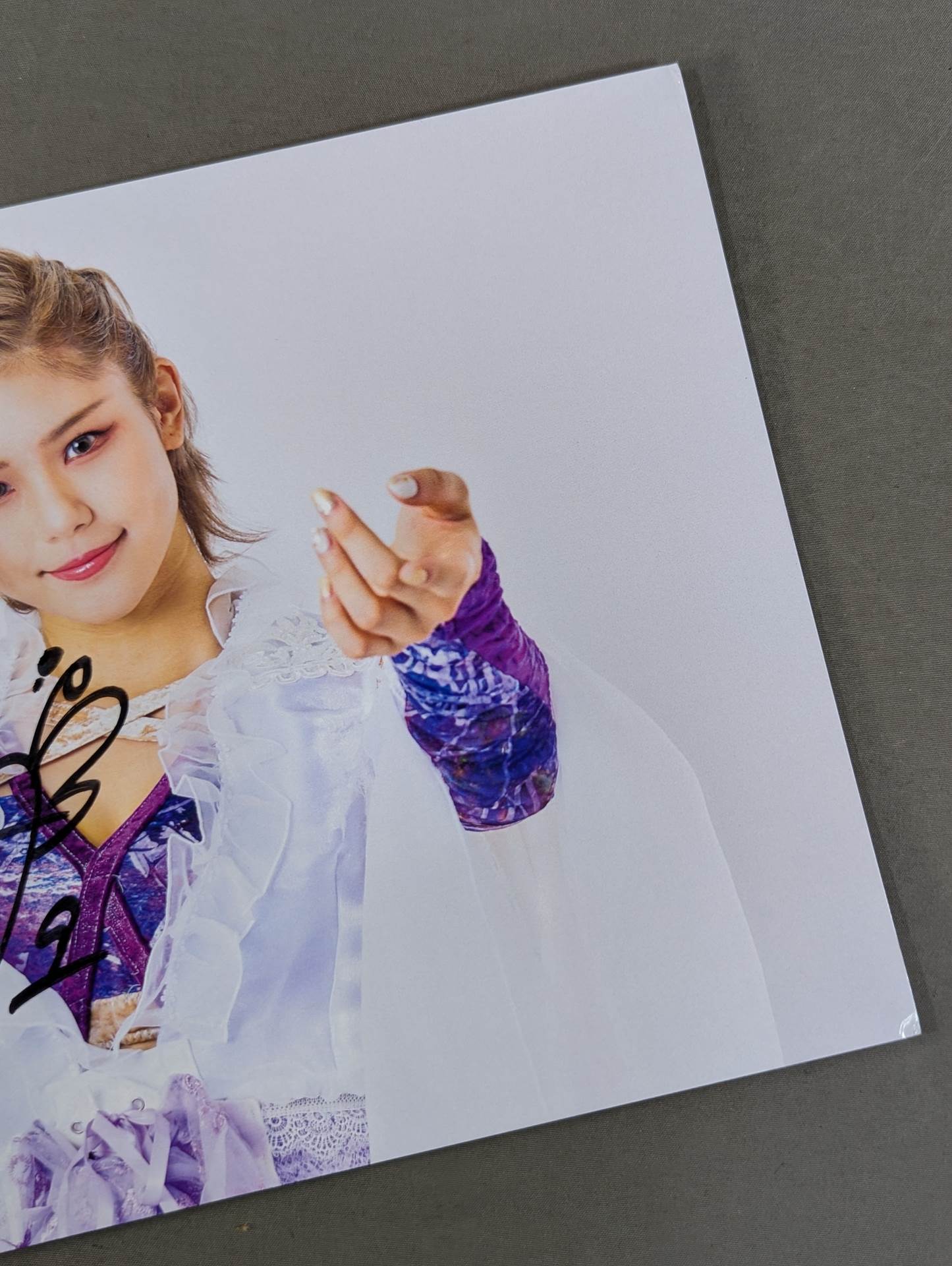 天麗皇希 直筆サイン入り  ポートレート(B-4)