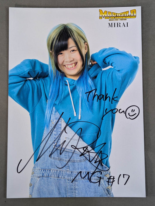 MIRAI 直筆サイン入り ポートレート(A-1)