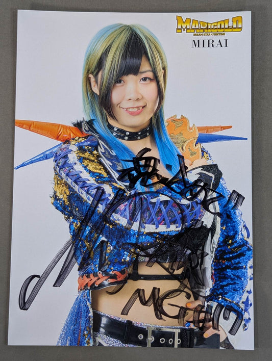 MIRAI 直筆サイン入り ポートレート(A-2)