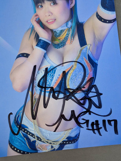 MIRAI 直筆サイン入り ポートレート(B-2)