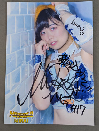 MIRAI 直筆サイン入り ポートレート(B-3)