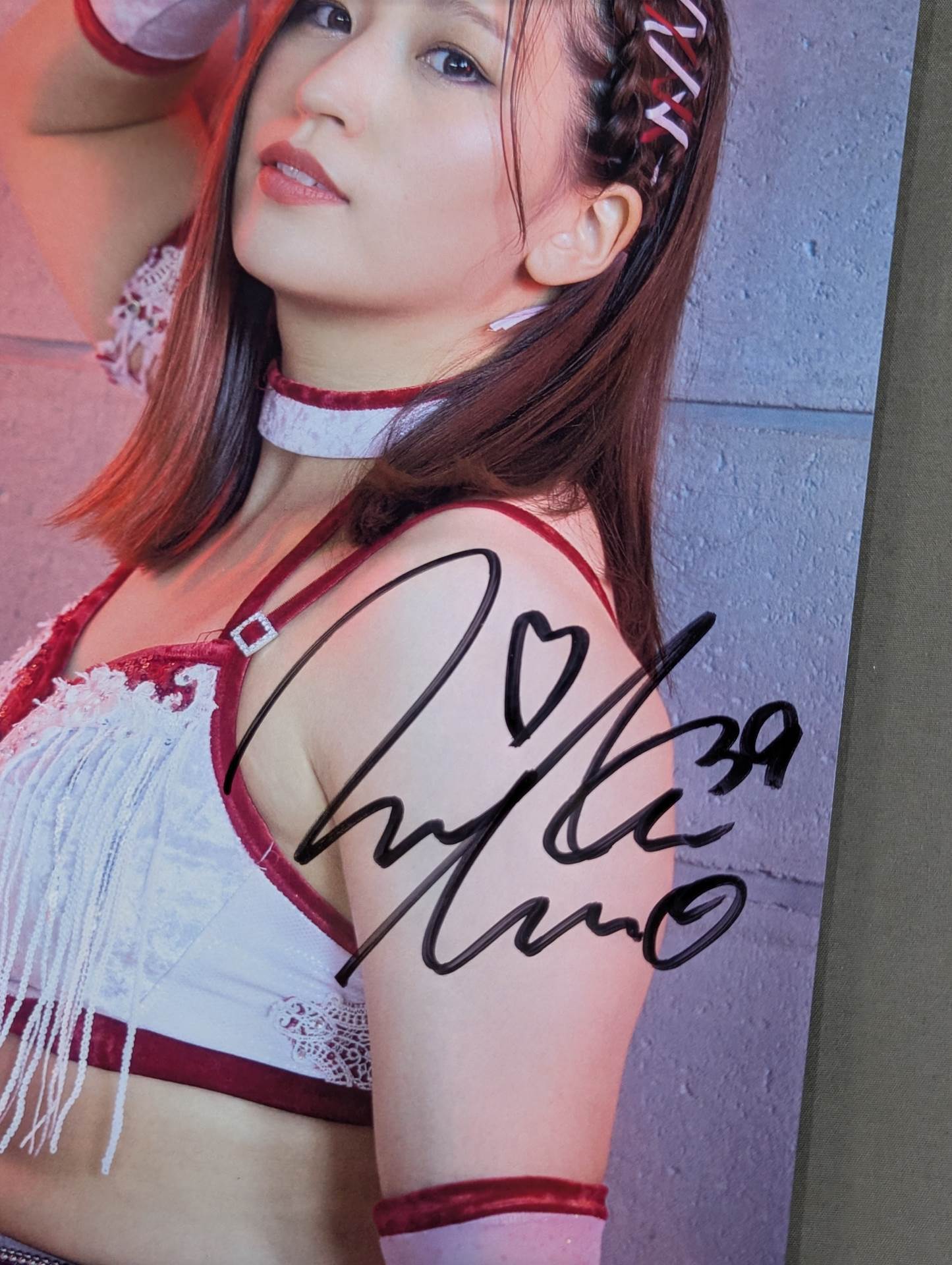 青野未来 直筆サイン入り ポートレート(D-8)