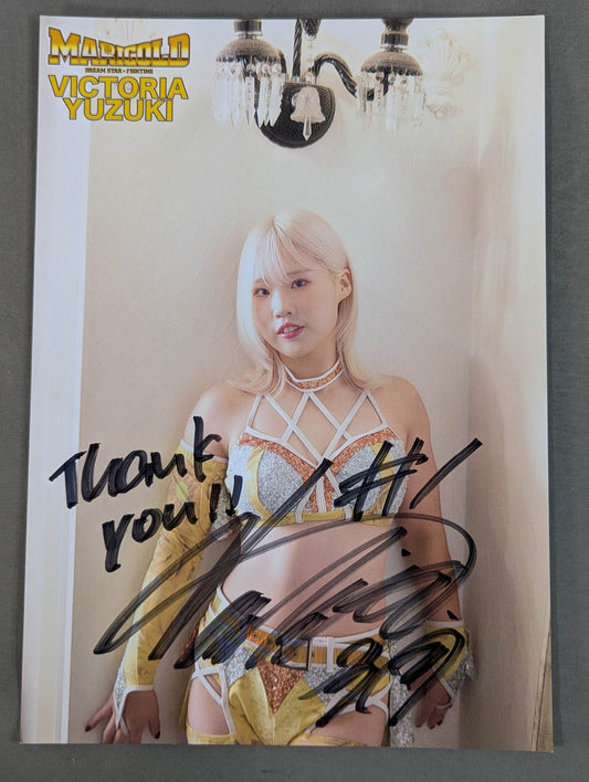 ビクトリア弓月 直筆サイン入り ポートレート(A-7)