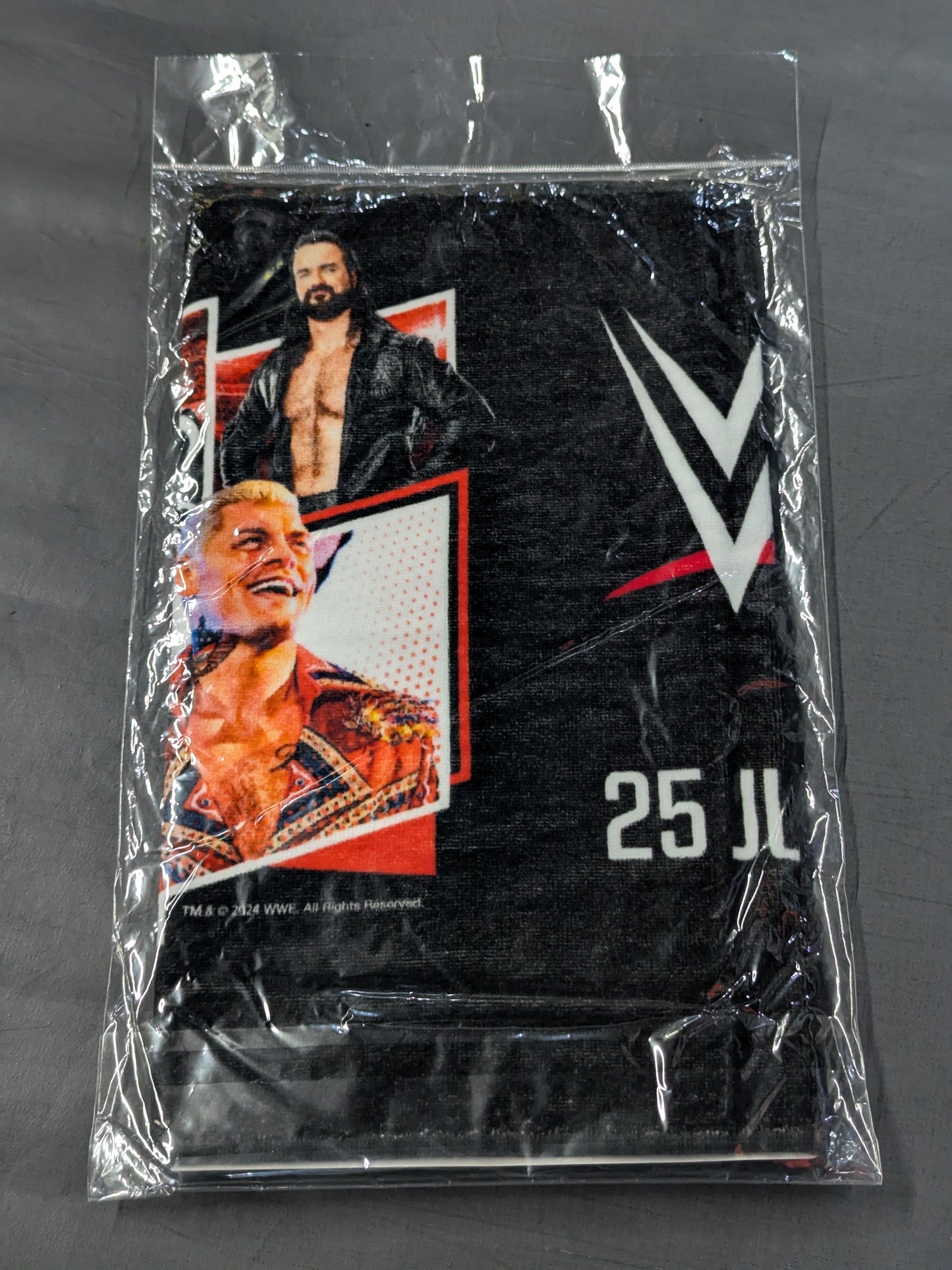 WWE SUMMER TOUR 2024 日本公演 フェイスタオル(B)