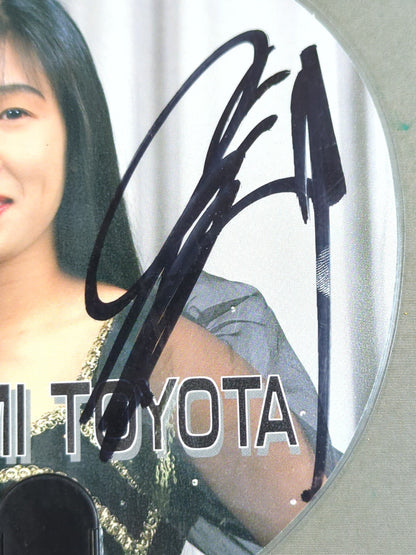 【直筆サイン入り】豊田真奈美 ミニうちわ