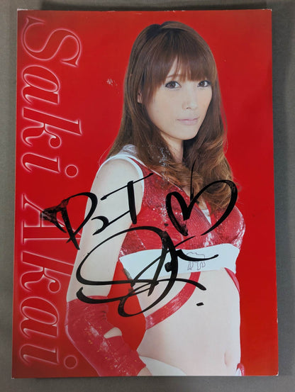 Saki Akai  hand signed autograph Pro-Photo (A-2)