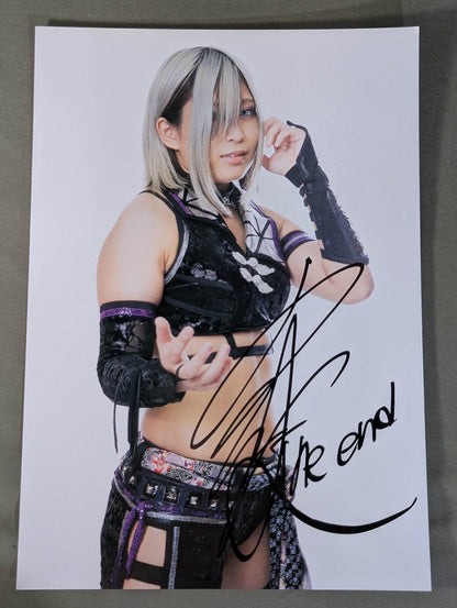 小波 直筆サイン入り スターダム ポートレート(F-7)