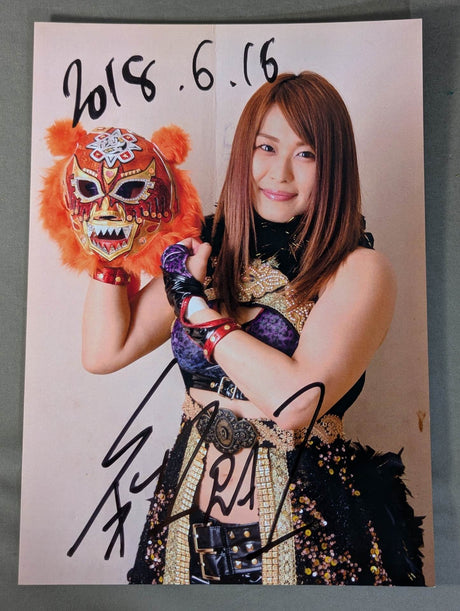 Io Shirai (Iyo Sky)  hand signed autograph Pro-Photo (G-1)