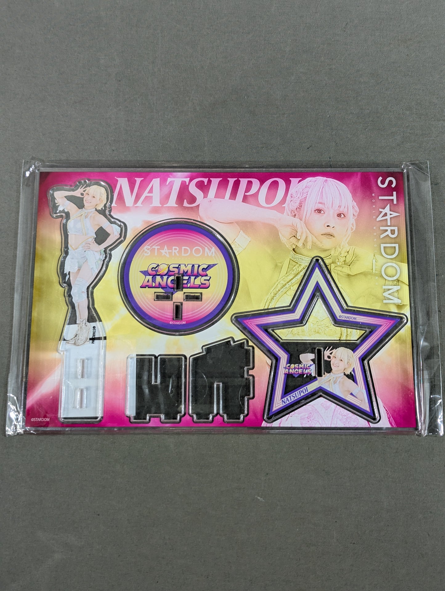 NATSUPOI  Floating Acrylic Stand