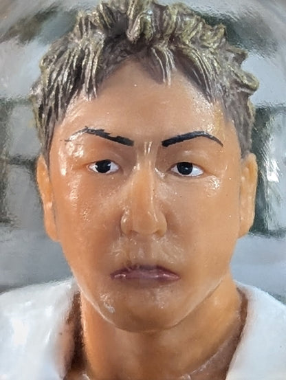 ミラノコレクションA.T. (白ガウン・サングラス・ミケーレ)