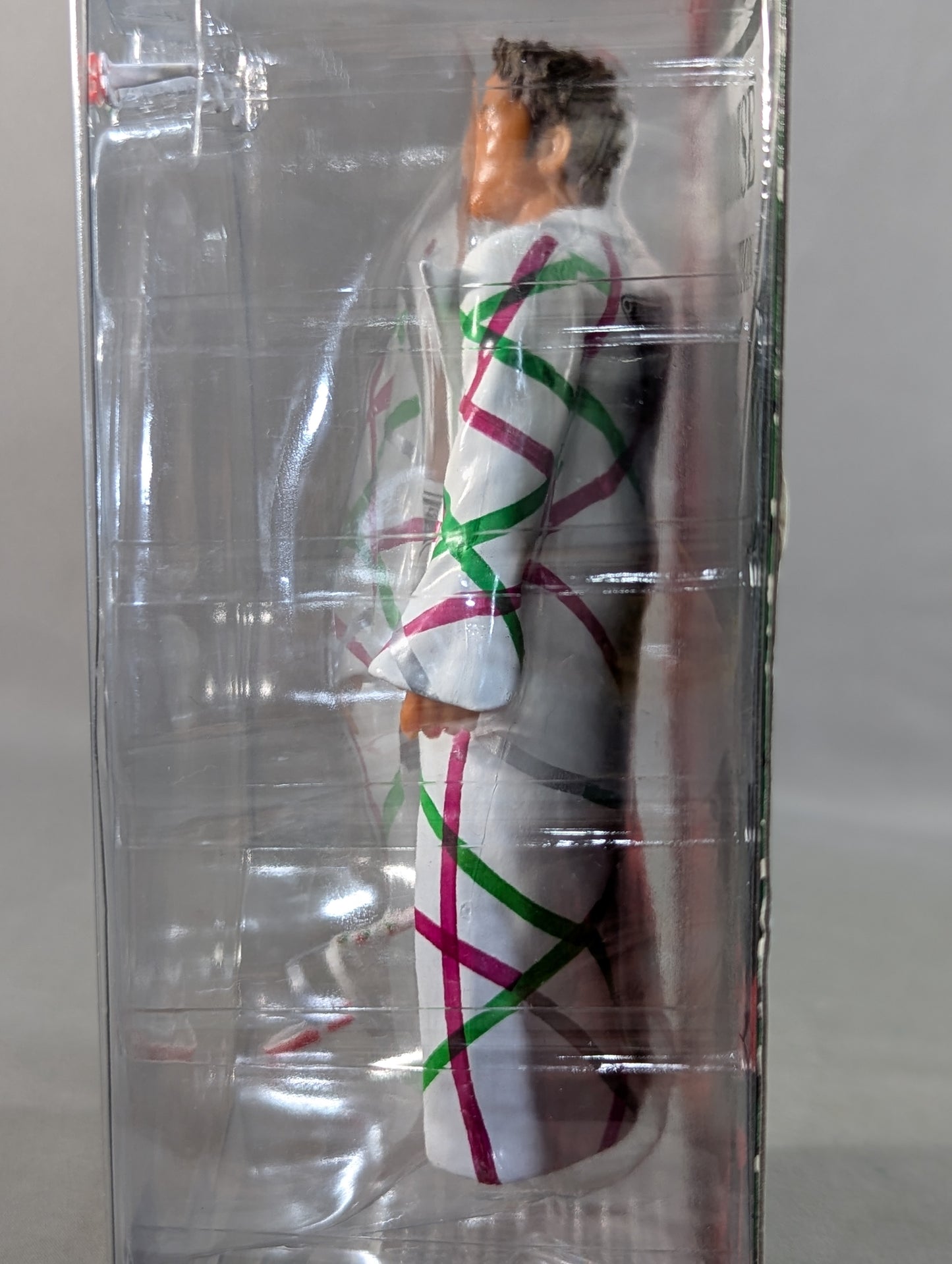 ミラノコレクションA.T. (白ガウン・サングラス・ミケーレ)