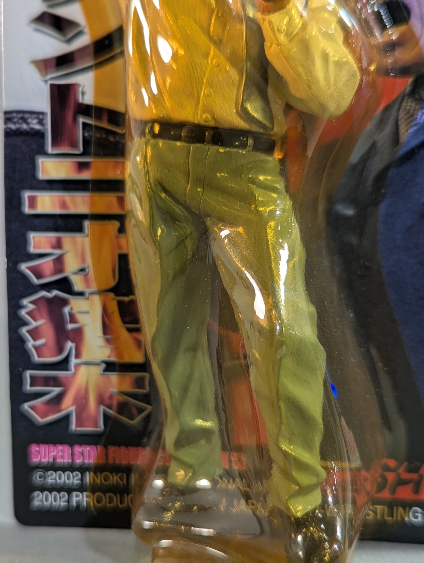 アントニオ猪木(スーツで｢ダーッ!｣)