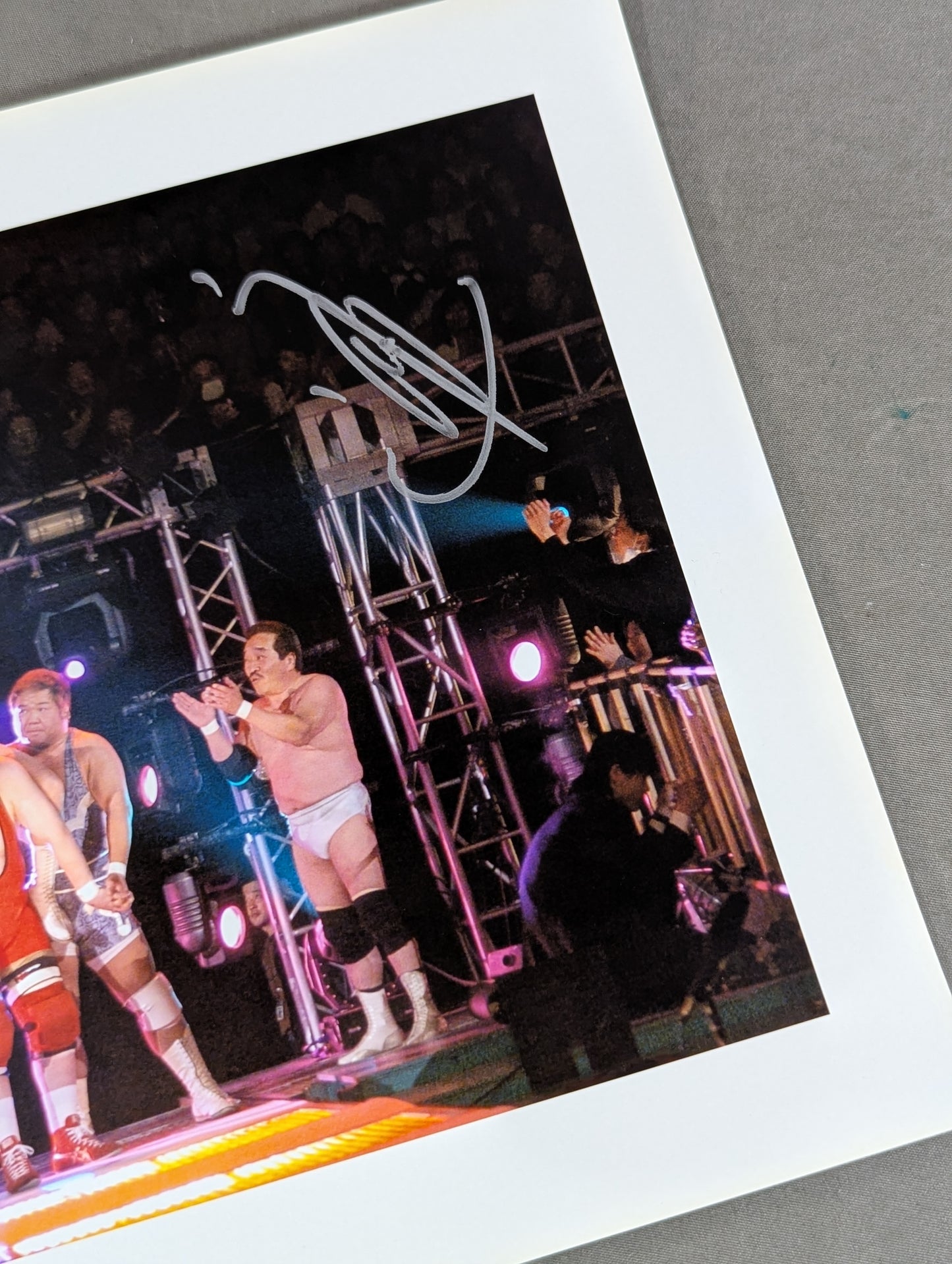 Haruka Eigen  hand signed autograph Pro-Photo (1)