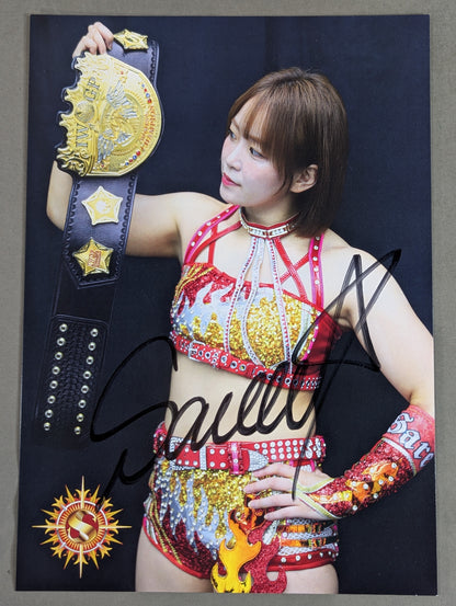 ★IWGP Women's Championship ★ Sareee (SARRAY)  hand signed autograph Pro-Photo (2)