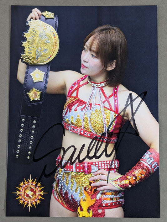 ★IWGP Women's Championship ★ Sareee (SARRAY)  hand signed autograph Pro-Photo (2)