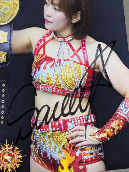 ★IWGP Women's Championship ★ Sareee (SARRAY)  hand signed autograph Pro-Photo (2)