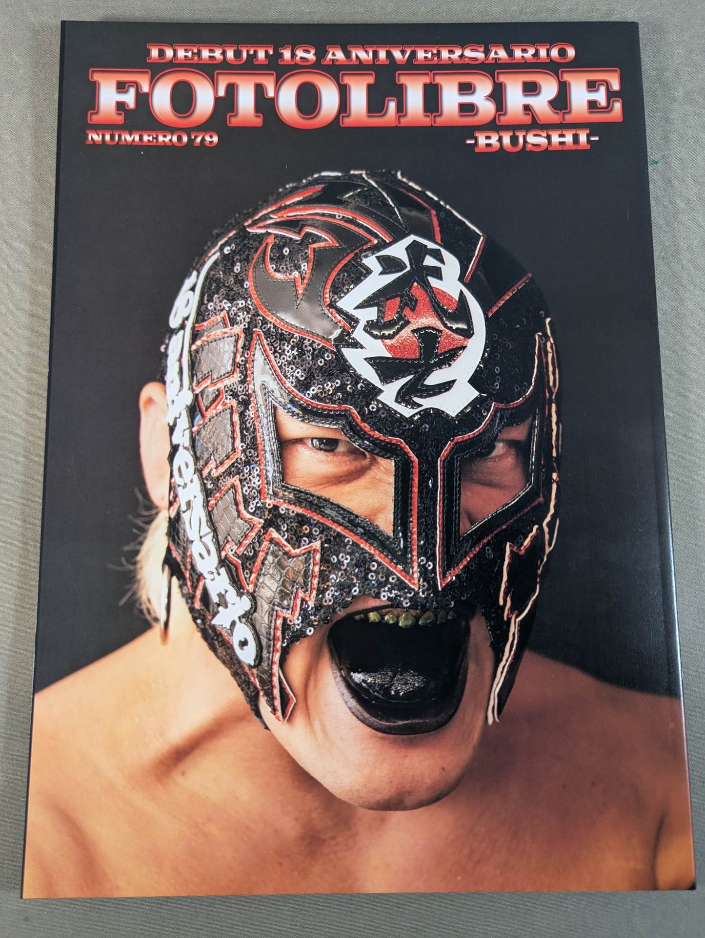 FOTOLIBRE de Mascara Numero.79