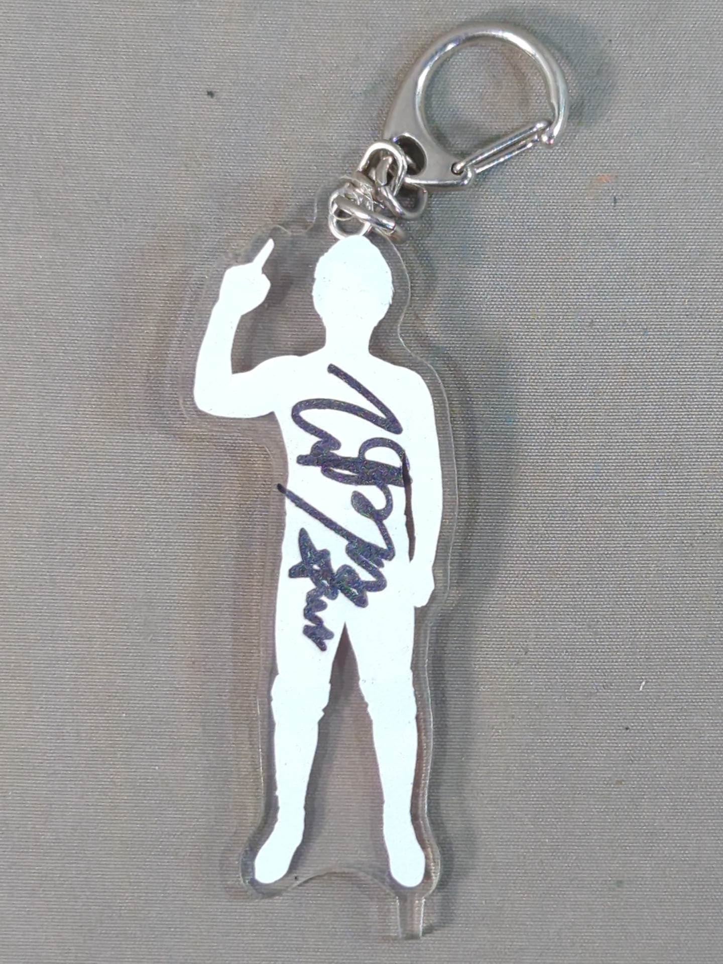 【直筆サイン入り】WRESTLE-1 佐藤嗣崇 アクリルキーホルダー