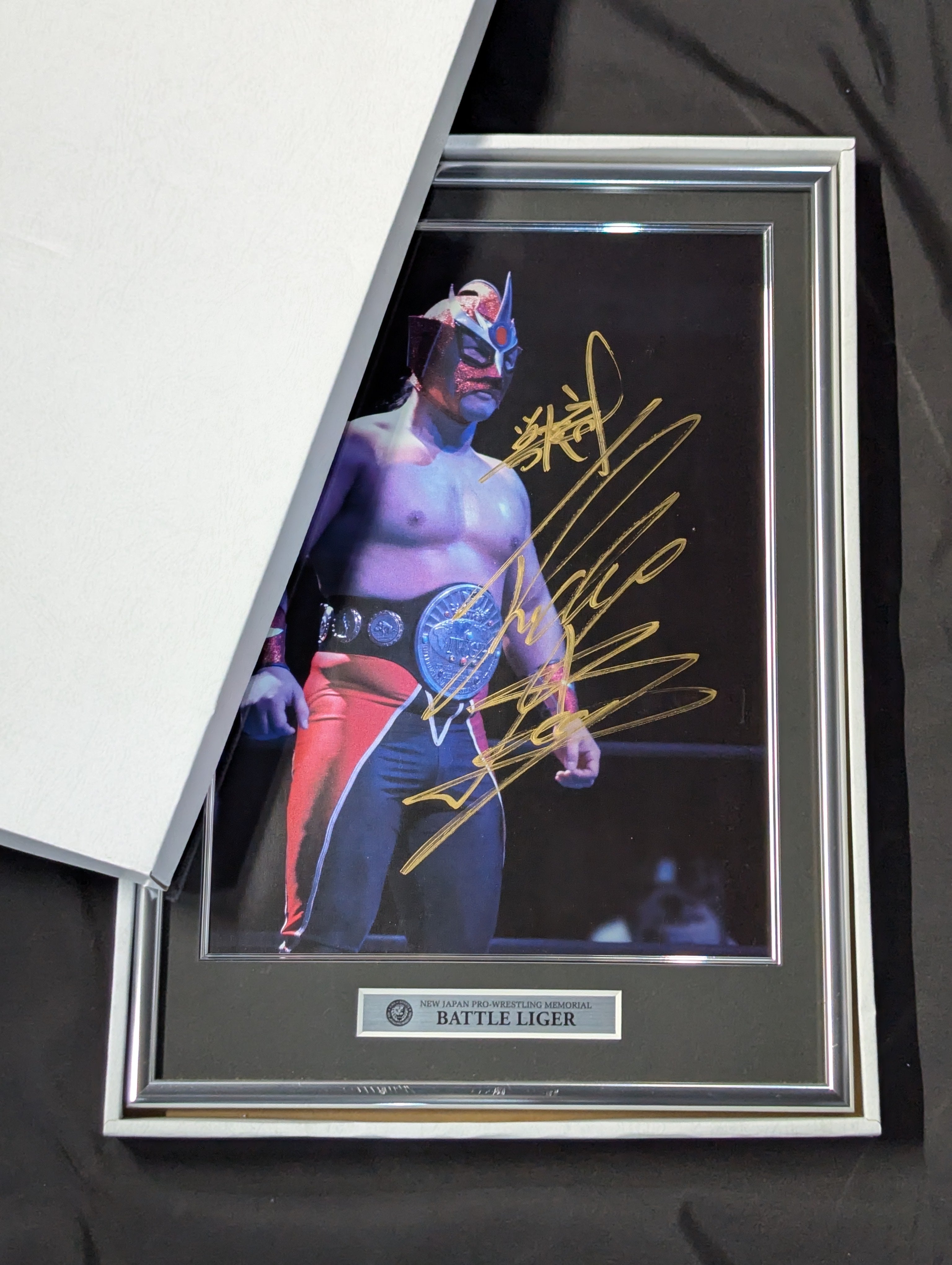 ☆限定100☆ 獣神サンダーライガー 直筆サイン入り 引退メモリアル