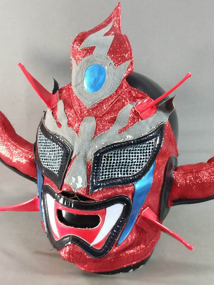 獣神サンダーライガー