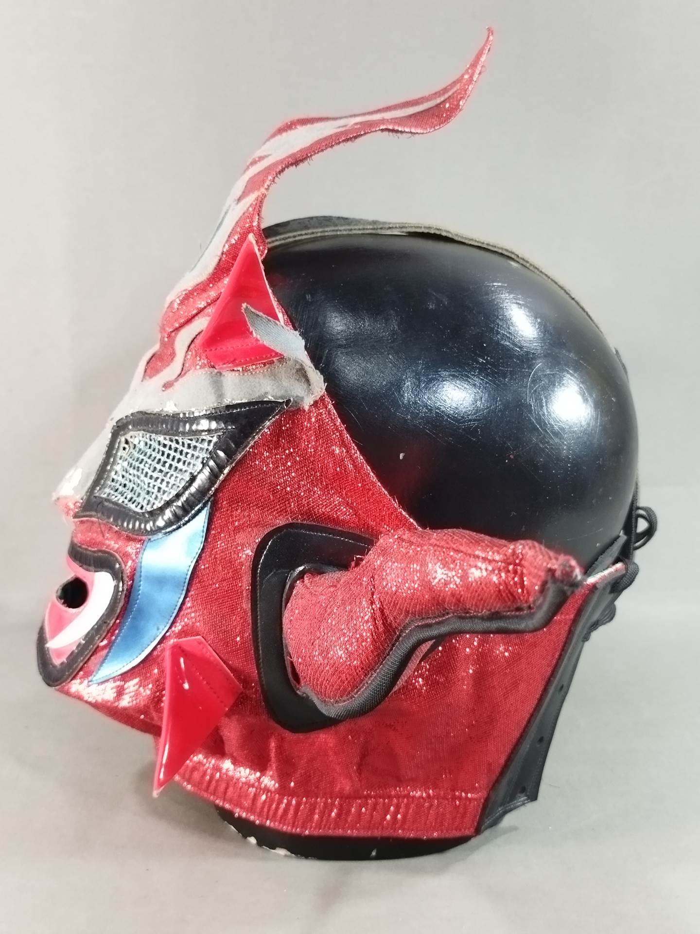 獣神サンダーライガー