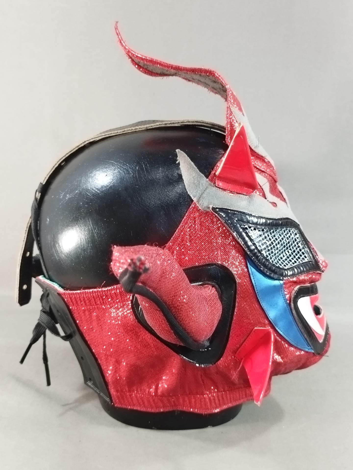 獣神サンダーライガー