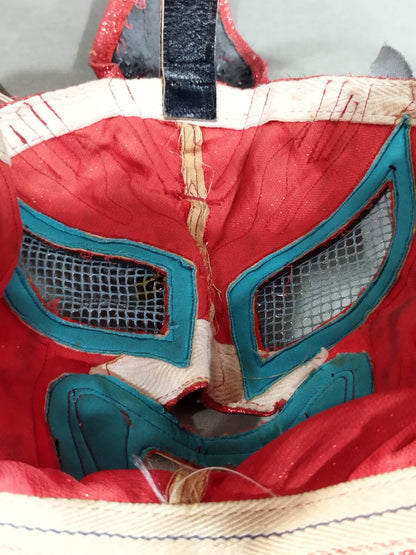 獣神サンダーライガー