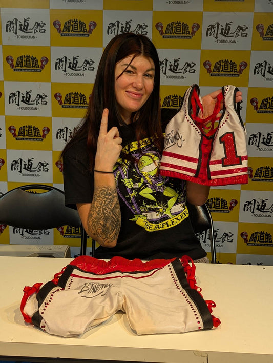 ★Bea Priestley 2025 Saya Kamitani War worn by him Costume Set ★