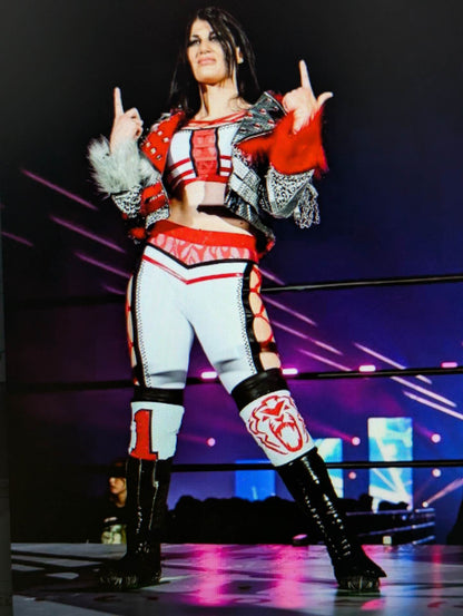 ★Bea Priestley 2025 Saya Kamitani War worn by him Costume Set ★