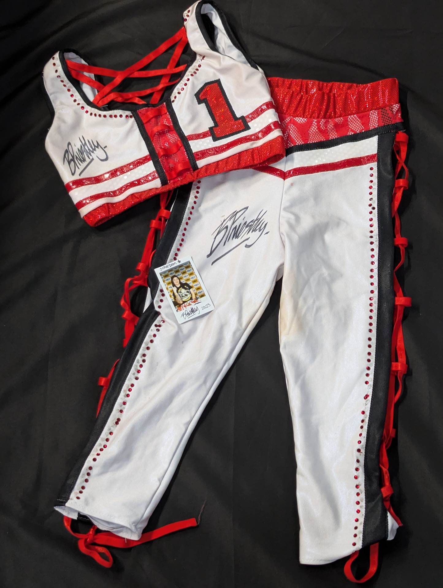 ★Bea Priestley 2025 Saya Kamitani War worn by him Costume Set ★