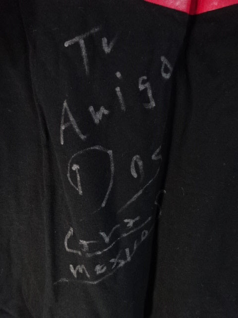 【hand signed autograph】 Dos Caras  T-Shirts(1) (Black)