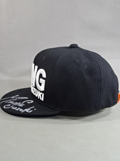 【直筆サイン入り】鈴木みのる「The KING」キャップ①(ブラック×ホワイト)