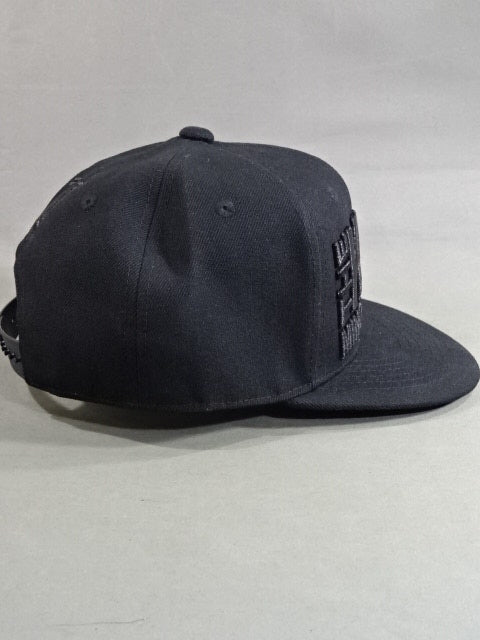 直筆サイン入り】鈴木みのる「The KING」キャップ①(ブラック×ブラック