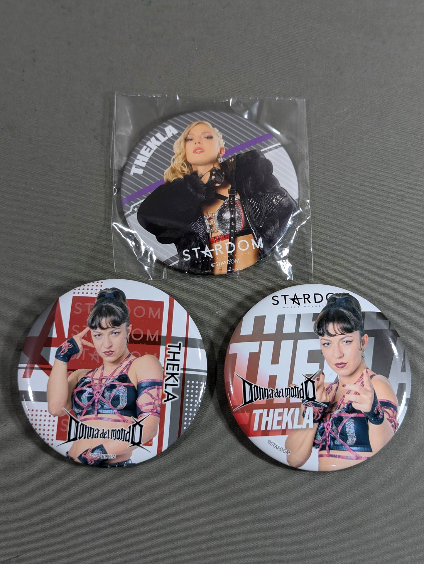 ★The Idol Killer★ Thekla PinBack button sets(2)