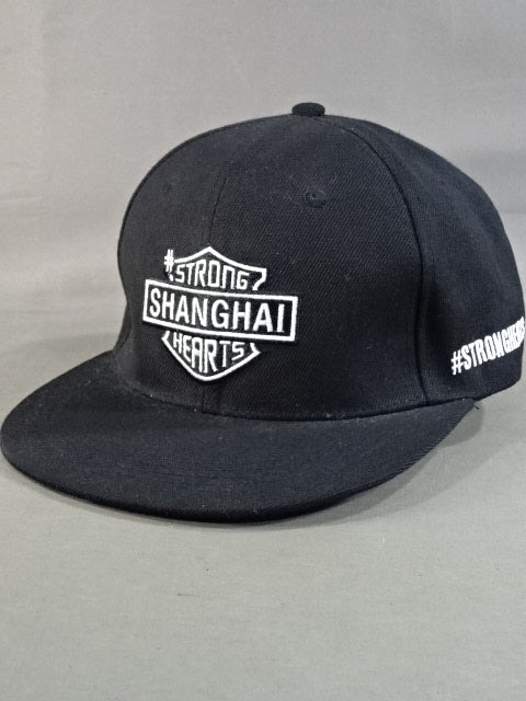 【2選手直筆サイン入り】#STRONGHEARTS キャップ①(ブラック)