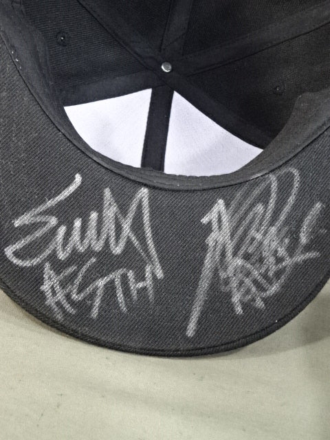 【2選手直筆サイン入り】#STRONGHEARTS キャップ①(ブラック)