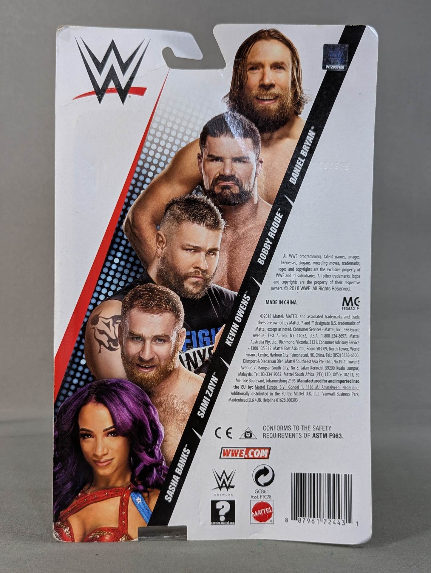 Sasha Banks (blue×red costume)