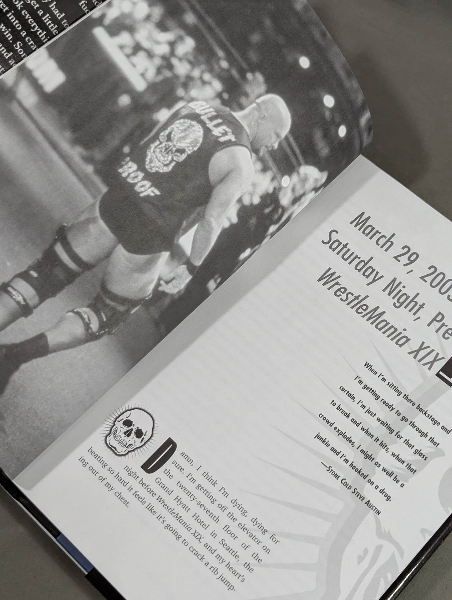 【hand signed autograph & sticker】The Stone Cold Truth( Hardback  version)