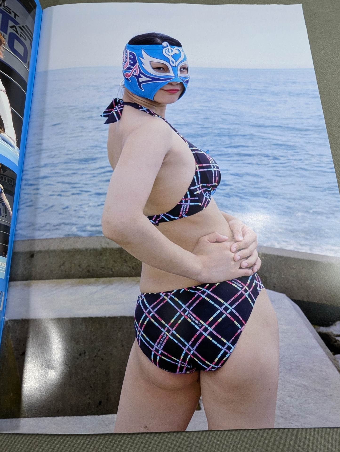 【hand signed autograph】 rhythm Official Photo Book