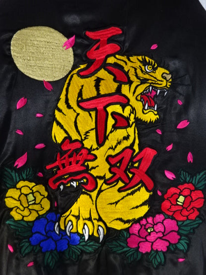 ウナギ・サヤカ「ひつま武士専用 これより君も修羅に入る」スカジャン